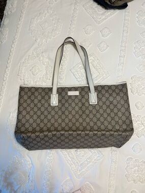 Gucci Beige/Brown GG Supreme Canvas Tote with Cream Handles